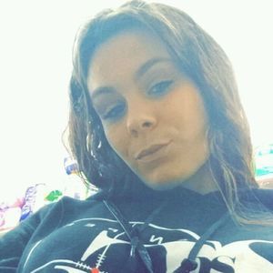 Meet your Posher, Desiree